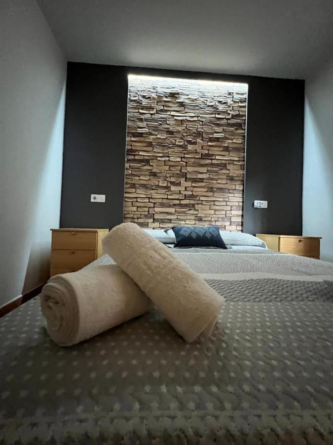Alojamiento Las Encinas - อาร์โรโยฟรีโอ ภายนอก รูปภาพ