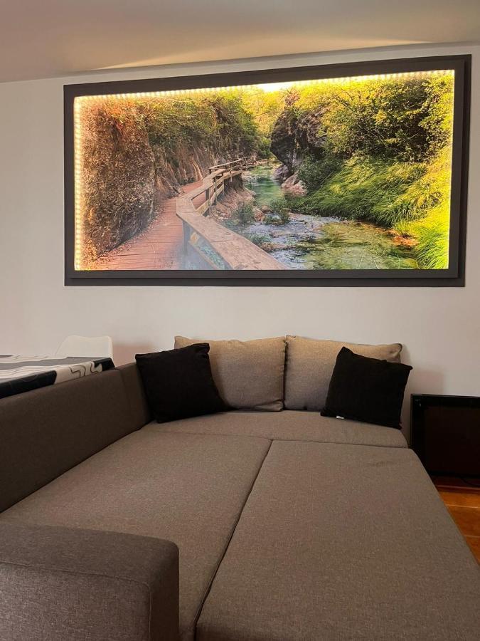 Alojamiento Las Encinas - อาร์โรโยฟรีโอ ภายนอก รูปภาพ